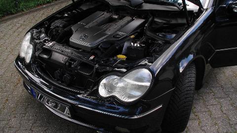 Mercedes C32 T
